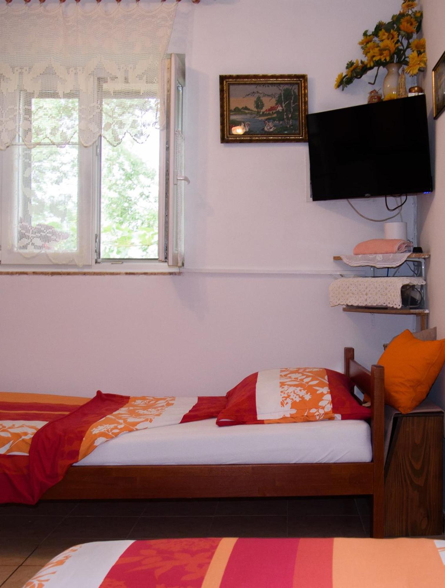 Apartments Cvitini Dvori Garjak Vrlika Ngoại thất bức ảnh