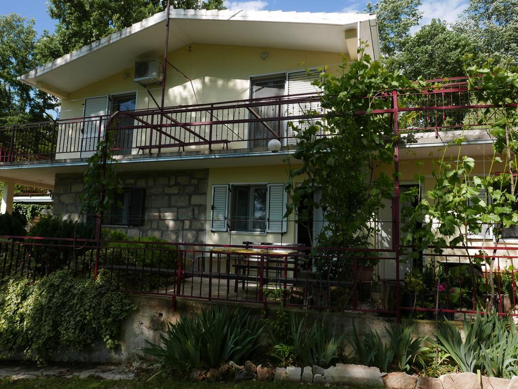 Apartments Cvitini Dvori Garjak Vrlika Ngoại thất bức ảnh